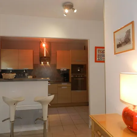 Le Lavandou, 3 Pieces, 4 Personnes - Fr-1-251-677 Apartment *