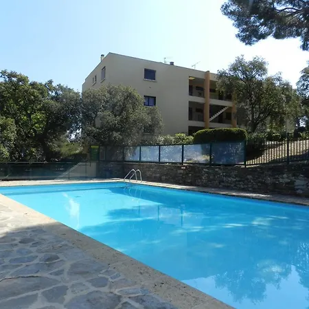Le Lavandou, 3 Pieces, 4 Personnes - Fr-1-251-677 Apartment *